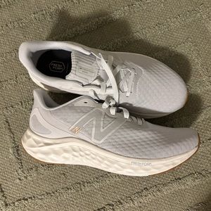 New Balance® Fresh Foam Arishi v4 Women's Shoes